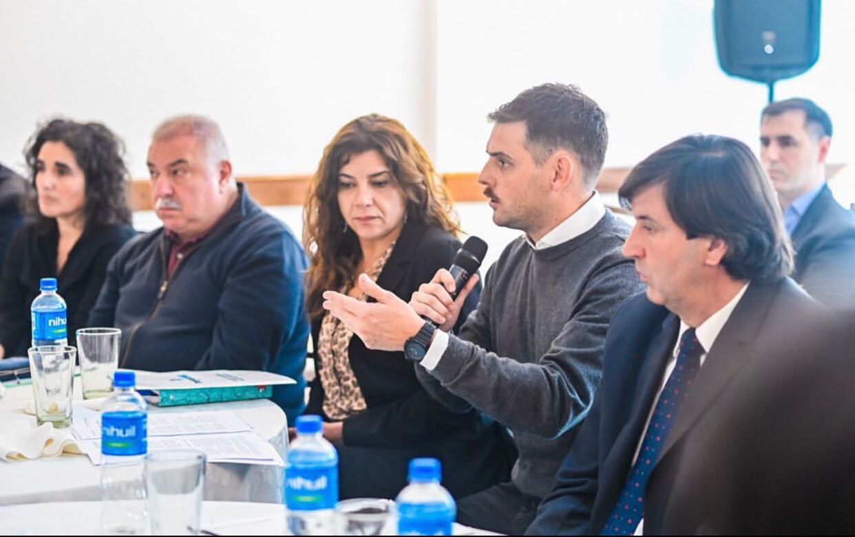 Reunión Mesa Sindical de la Escuela de Gobierno ProyectAR. Habla Manuel Alonso (Secretaría Gremial AGC)
